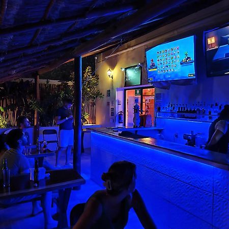 New Friends Hostel & Bar Adults Only Valladolid  Luaran gambar