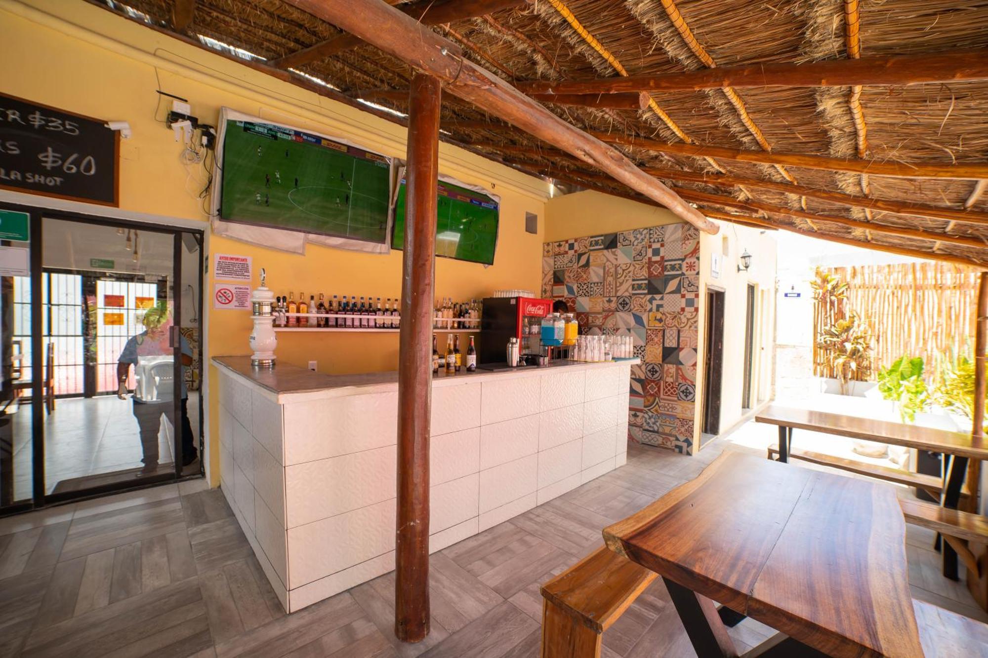 New Friends Hostel & Bar Adults Only Valladolid  Luaran gambar